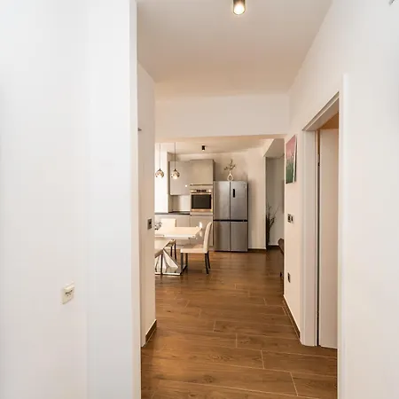 Apartman Zamare- 450 M From Center Zadar