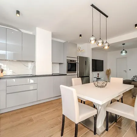 Apartman Zamare- 450 M From Center